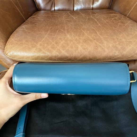 *SOLD* Celine Triomphe Shoulder Bag Smooth Calfskin Medium - Picture 8 of 16